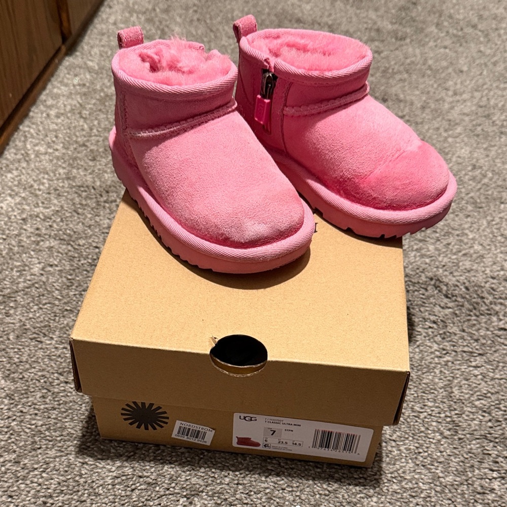 UGG Mini pink boots